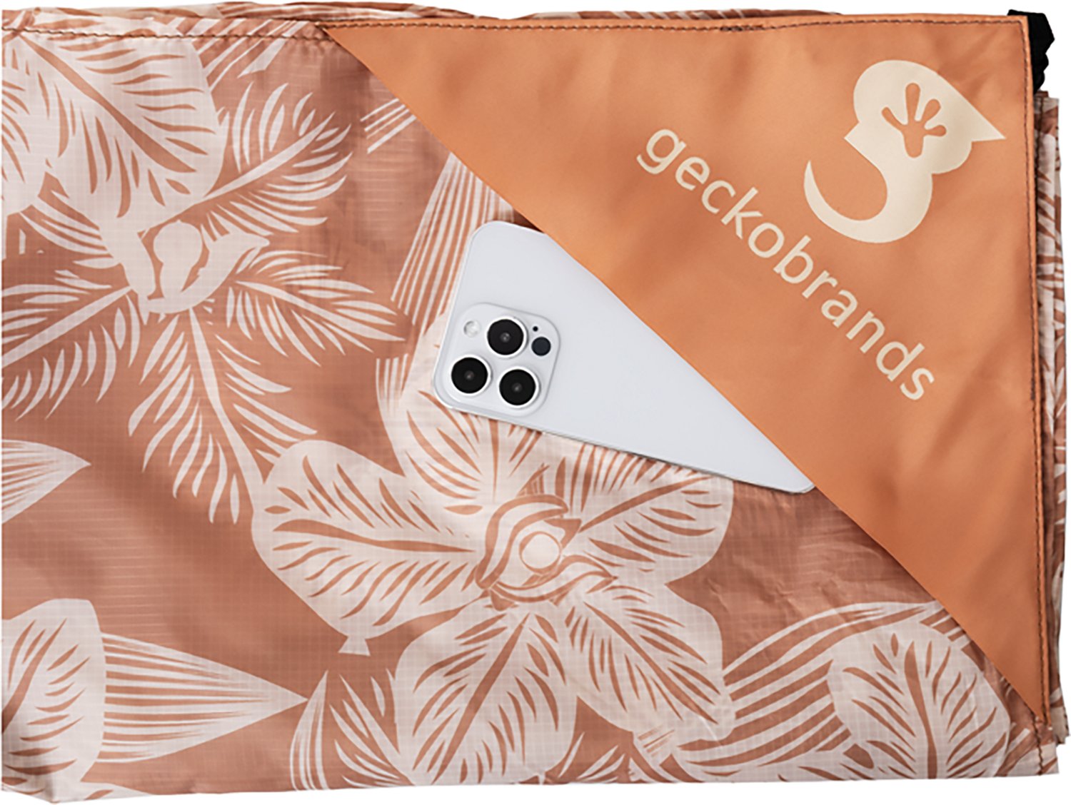 geckobrands Waterproof Lightweight Beach Blanket - view number 3