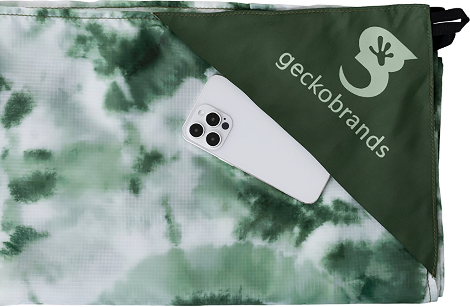 geckobrands Waterproof Lightweight Beach Blanket - view number 3