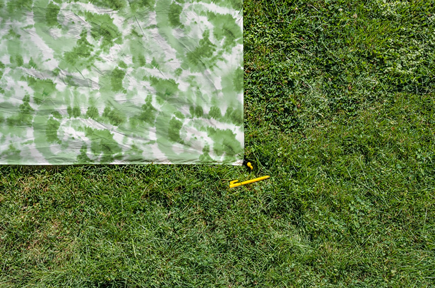 geckobrands Waterproof Lightweight Beach Blanket - view number 6