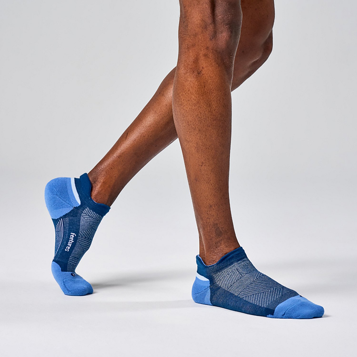 Feetures Elite Max Cushion No Show Tab Running Socks - view number 2