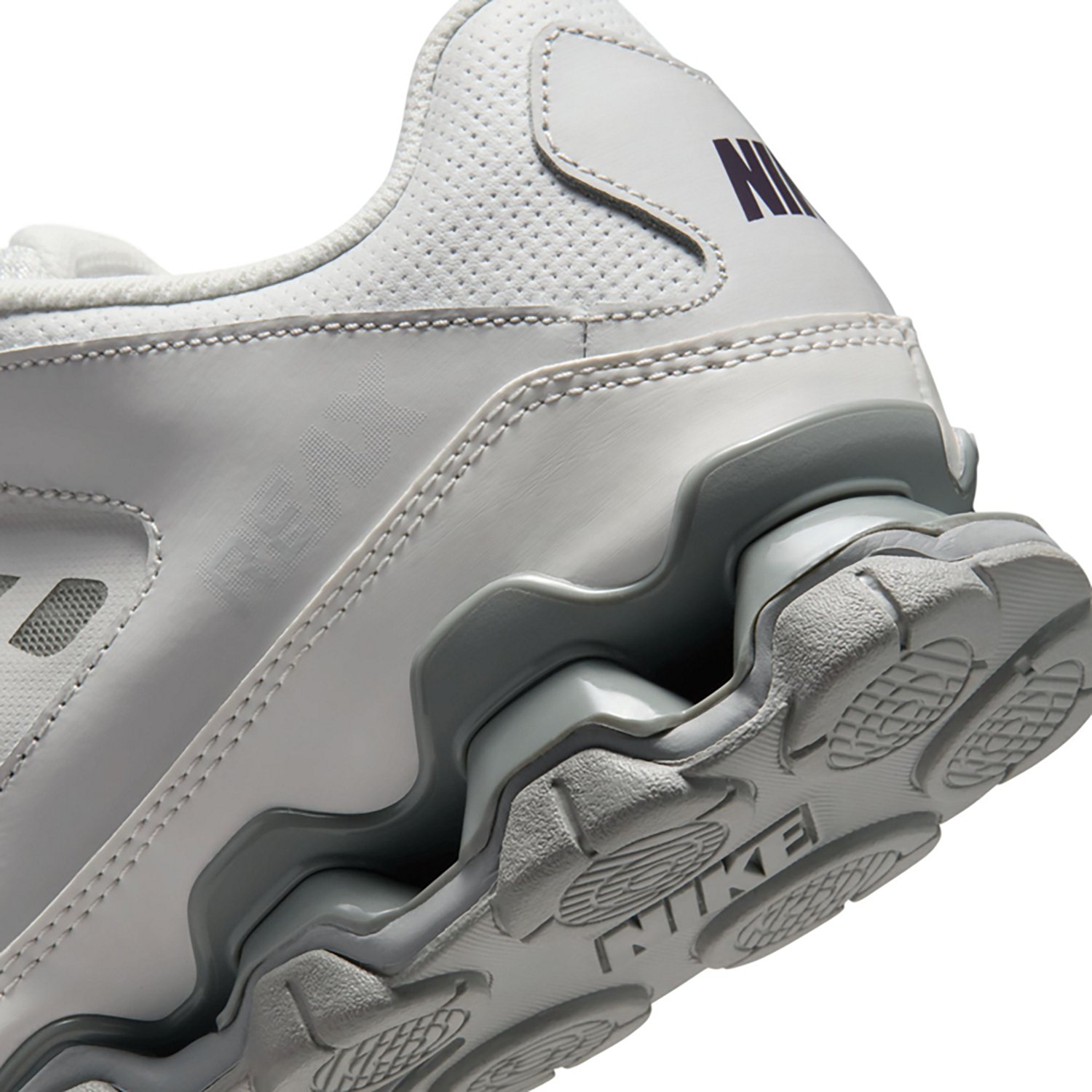 Nike Women's Reax 8 TR Shoes - view number 7