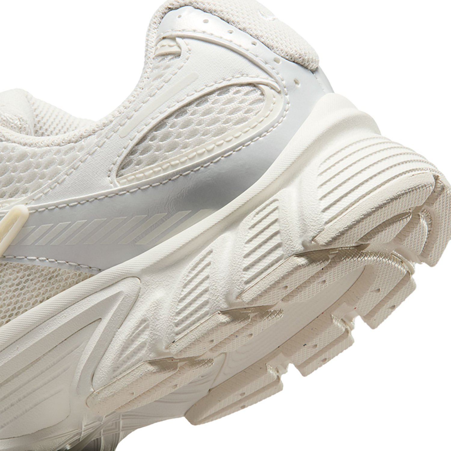 Nike Women's V5 Runner Shoes - view number 7