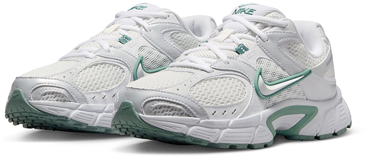 Nike Women's V5 Runner Shoes - view number 3