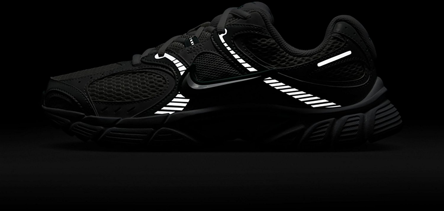 Nike Women's V5 Runner Shoes - view number 7