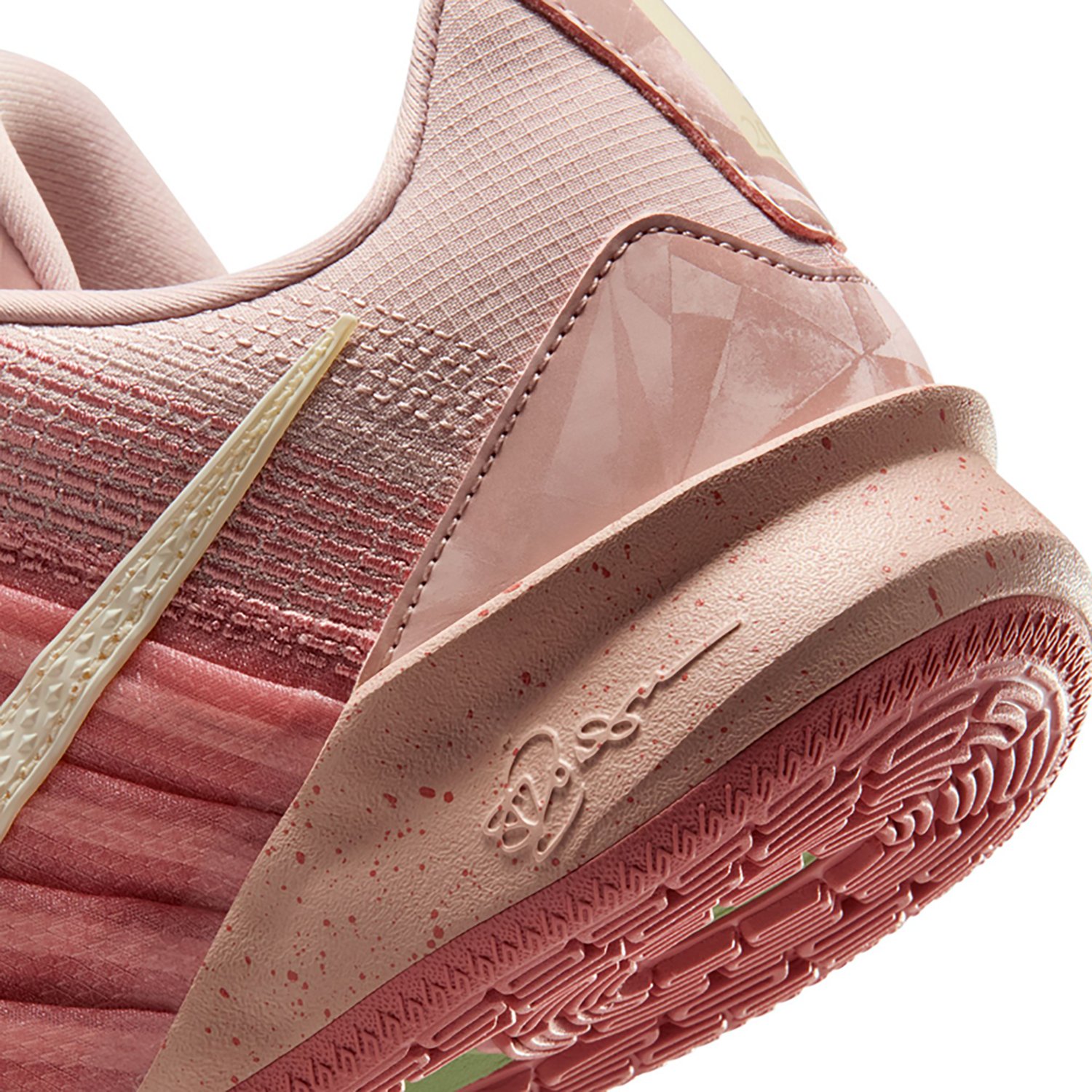 Nike Women's Sabrina 3 Basketball Shoes - view number 7