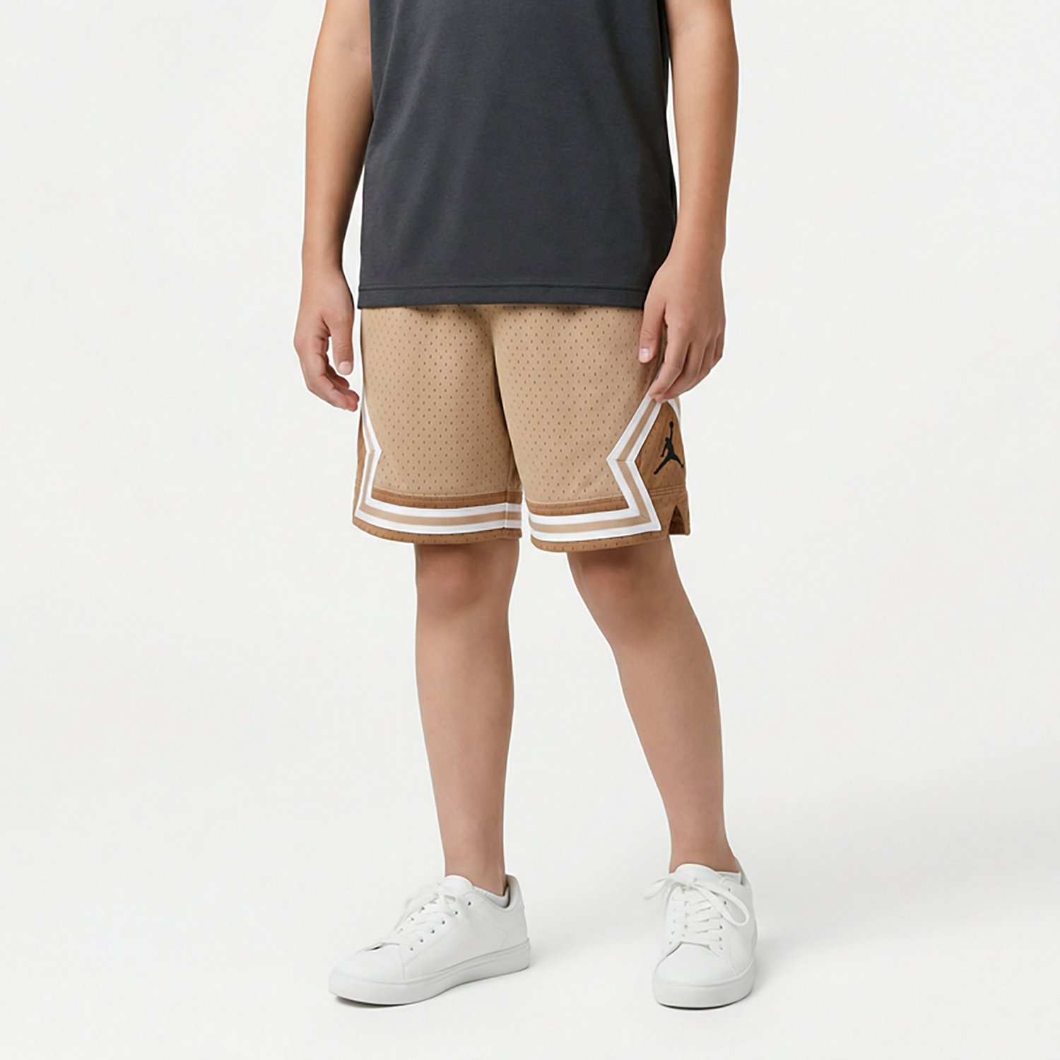 Jordan Boys' Michael Jordan Dri-FIT Diamond Shorts - view number 2