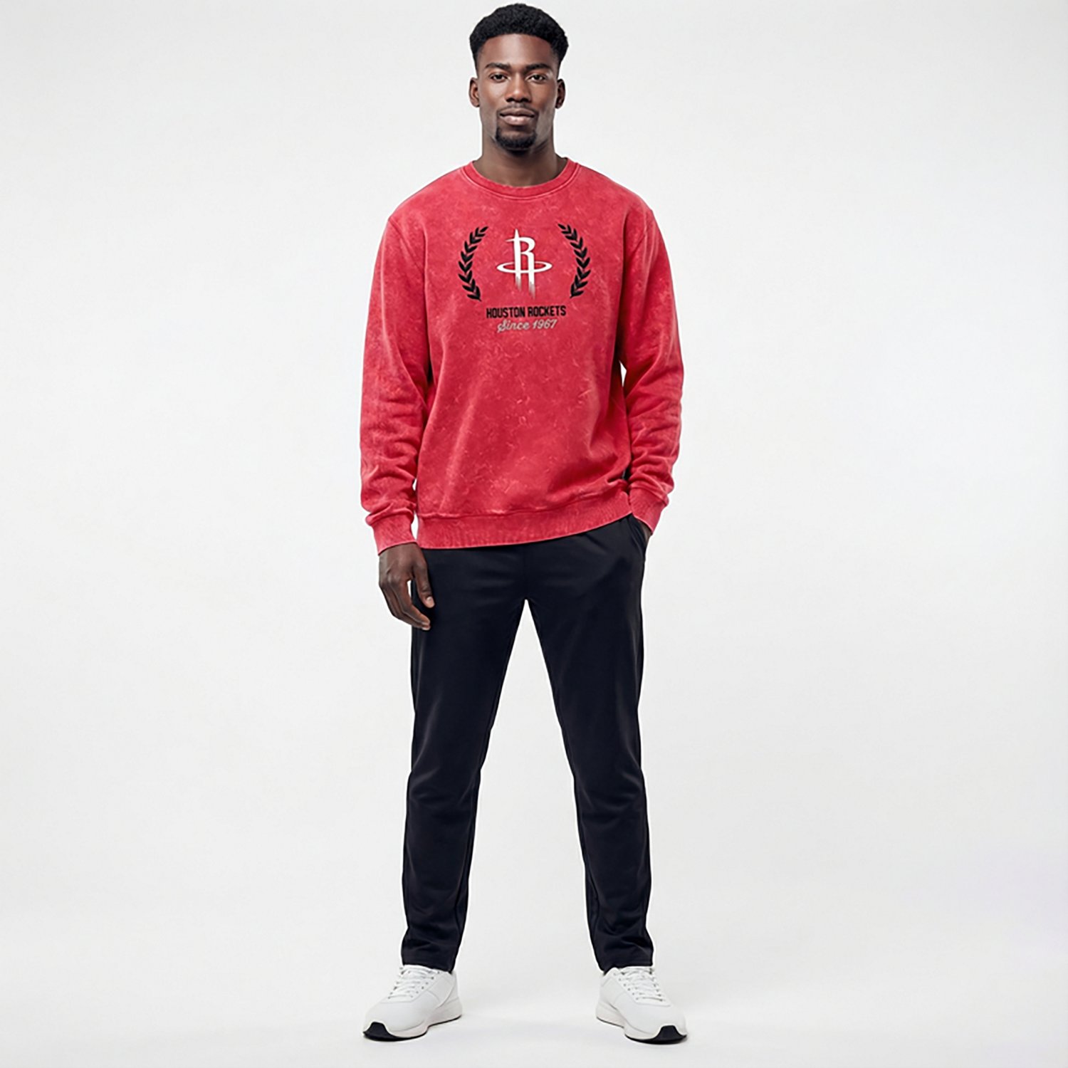 New Era Men's Rockets Enzyme Washed Fleece Long Sleeve Crew Neck Sweatshirt - view number 3