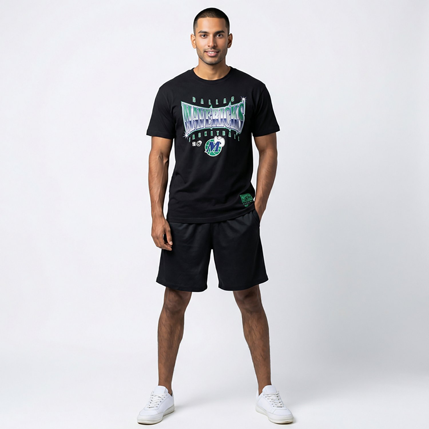Mitchell & Ness Men's Dallas Mavericks Glow Up Graphic T-shirt