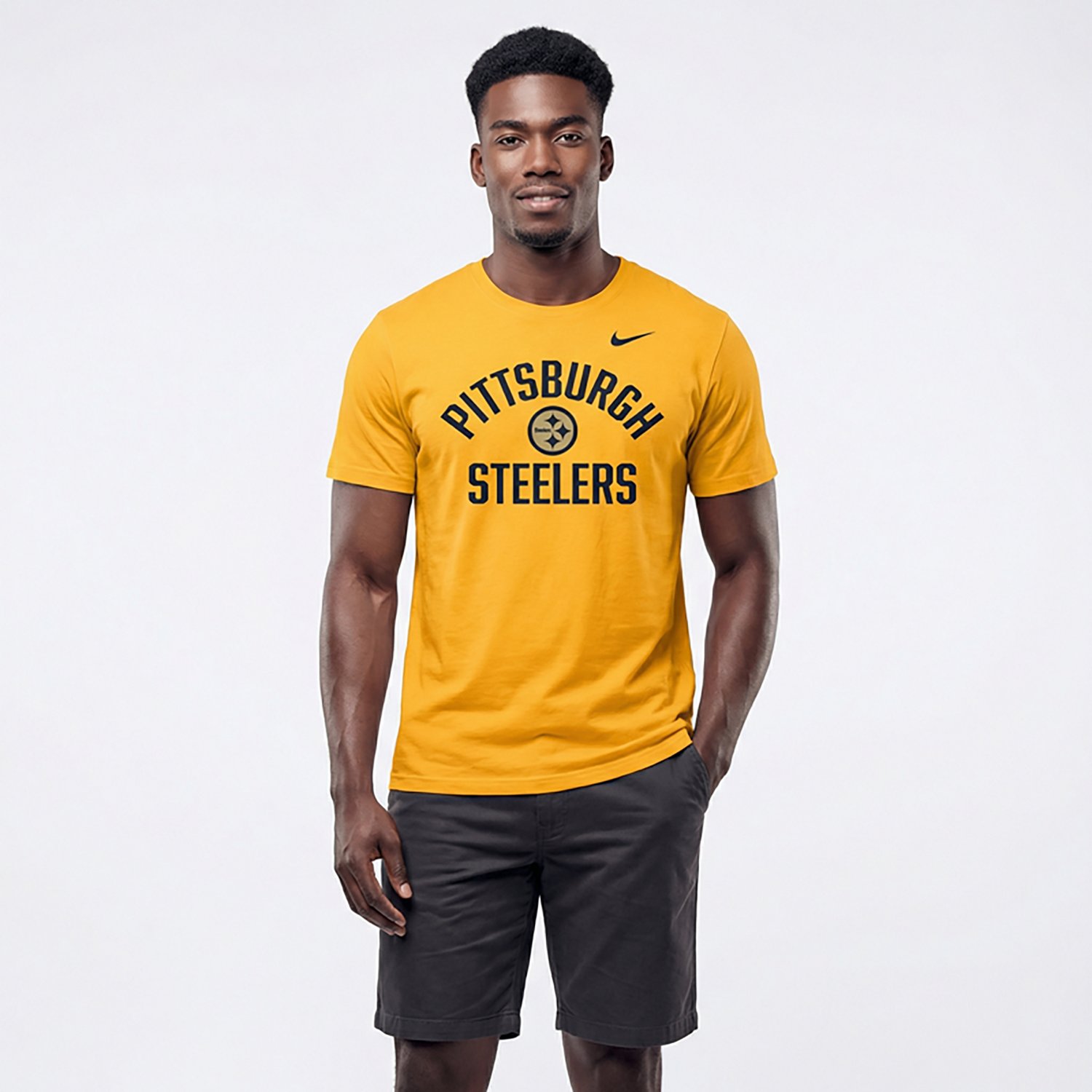 Nike Men's Pittsburgh Steelers Chase Down Essential Short Sleeve T-shirt