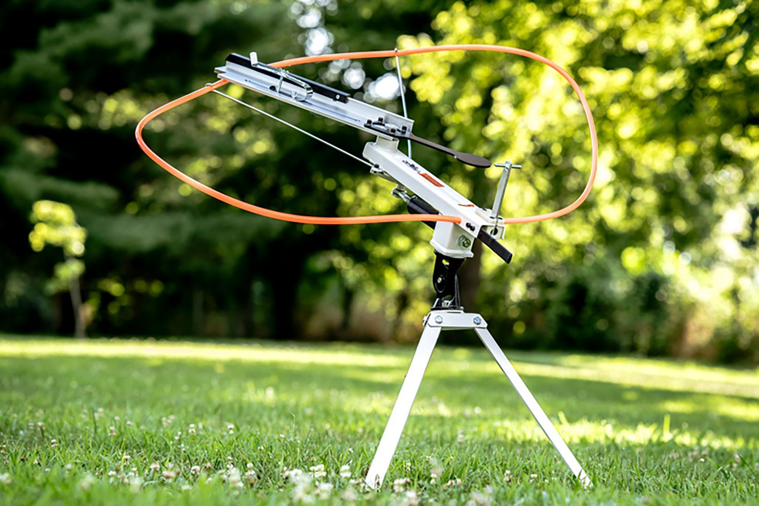 Do-All Outdoors Backyard 3/4-Cock Clayhawk Thrower - view number 5