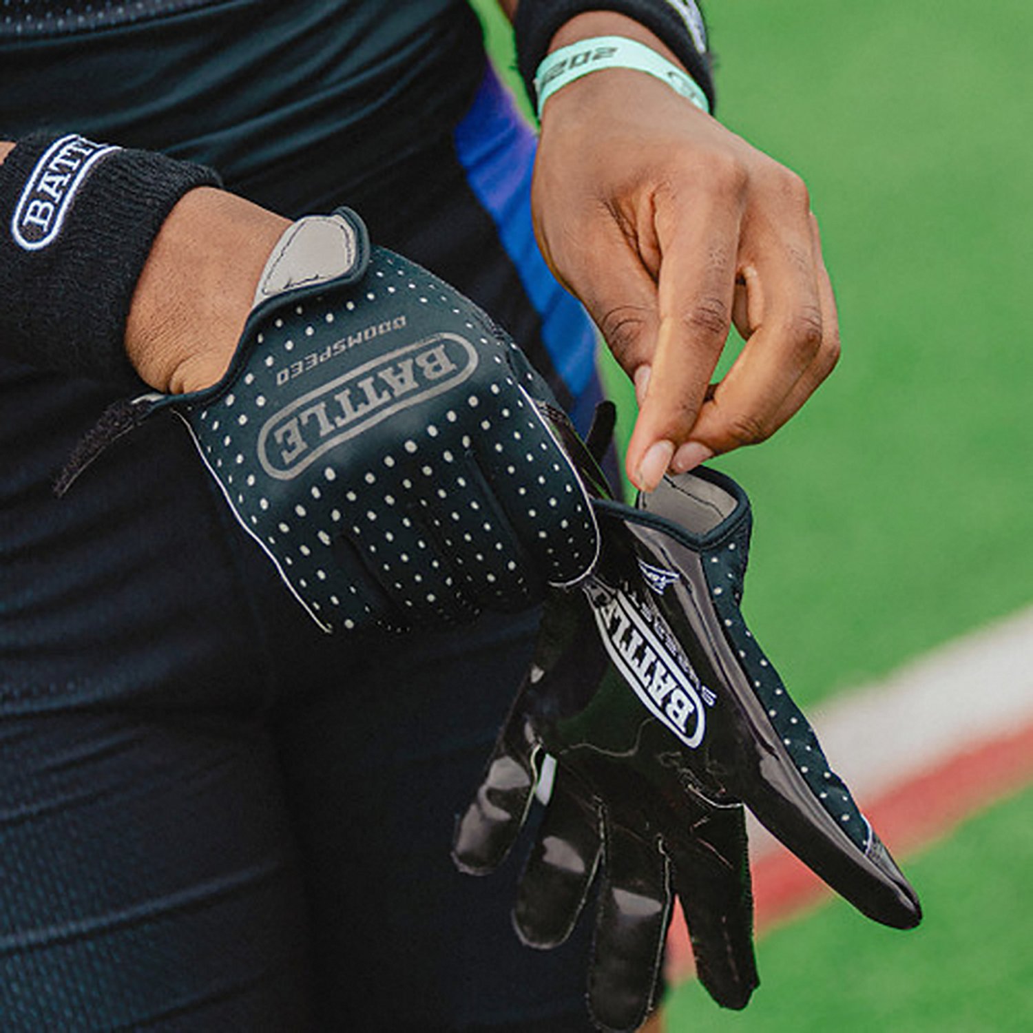 Battle Boys' Doom Speed Receiver Football Gloves - view number 2