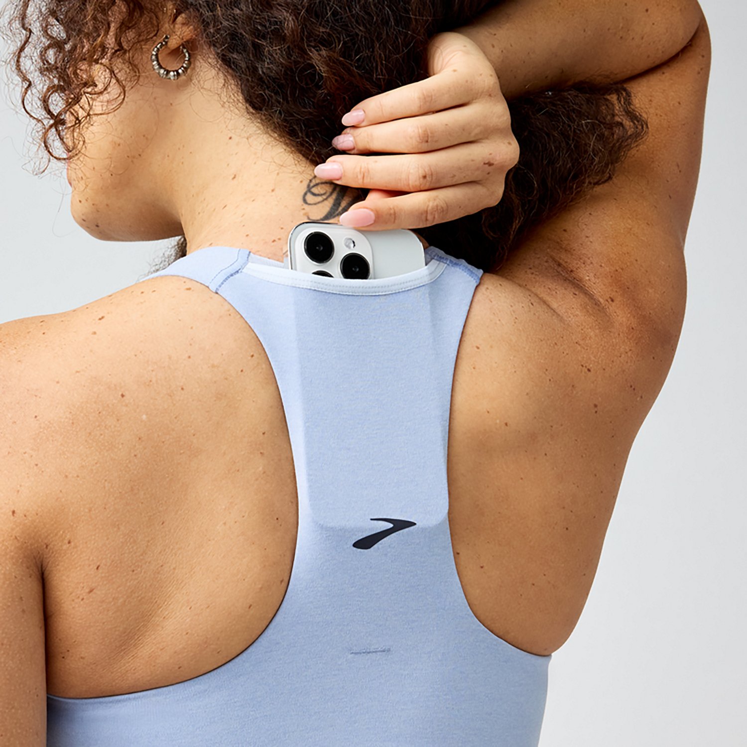 Brooks Women’s Luxe Pocket Sports Bra - view number 3