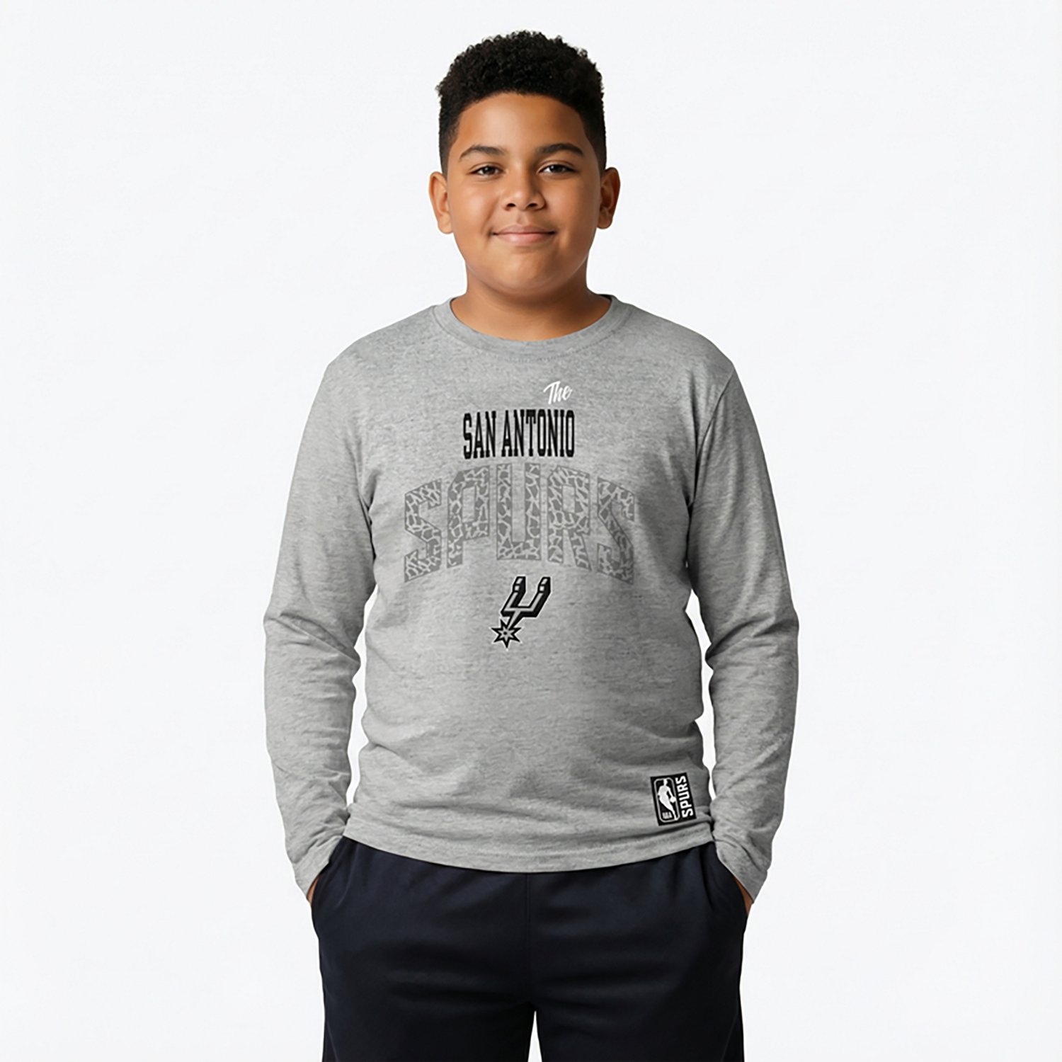 Outerstuff Boys' 4-7 San Antonio Spurs Posterize Long Sleeve T-shirt - view number 2