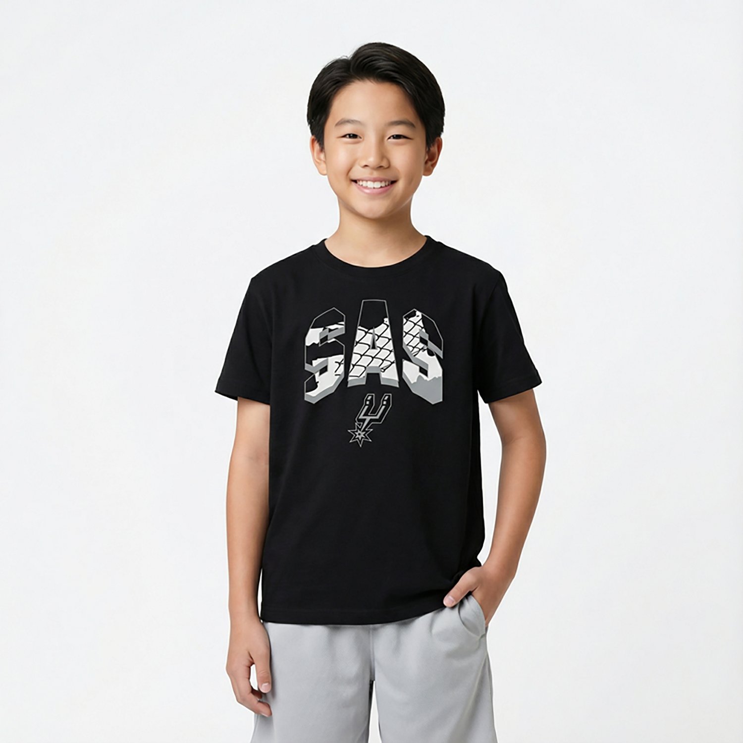 Outerstuff Boys' San Antonio Spurs Street Legends T-shirt - view number 2