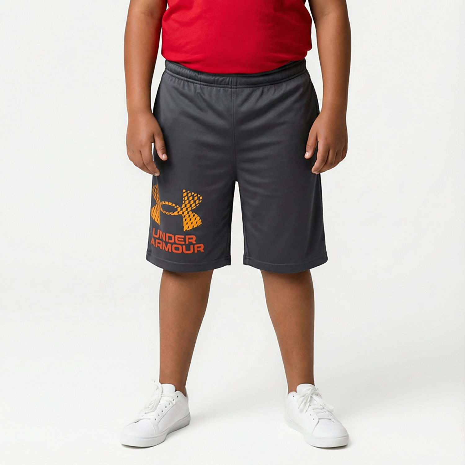 Under Armour Boys' Tech Logo 7 in Shorts