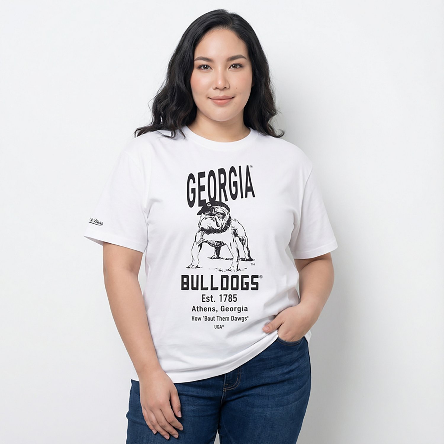 Mitchell & Ness Women's Georgia Bulldogs Boyfriend Short Sleeve T-shirt - view number 2