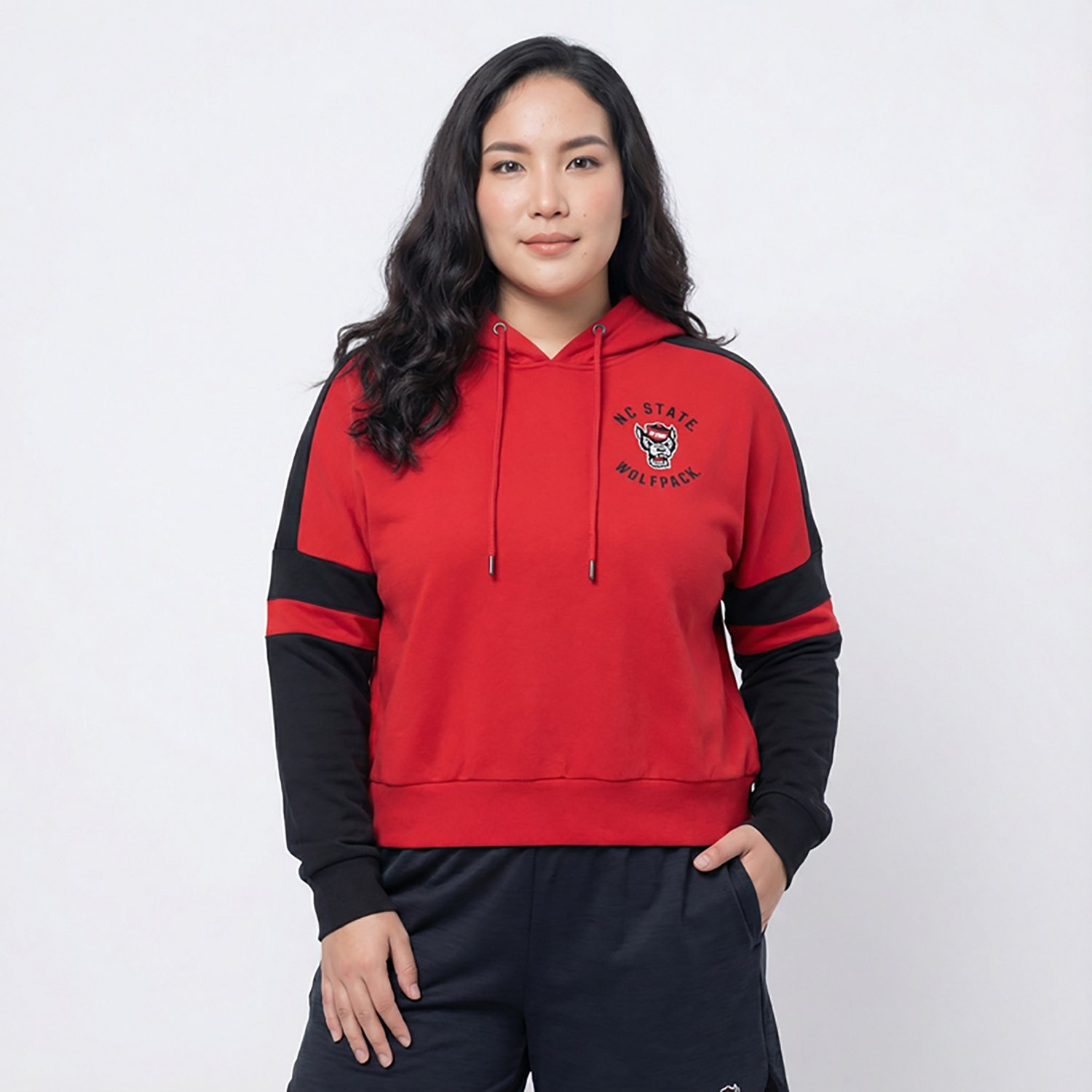 Colosseum Athletics Women's NC State Harry Cropped Hoodie - view number 2