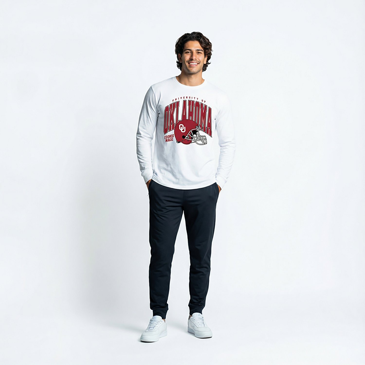 Homefield Men's Oklahoma Sooners Retro Football Helmet Long Sleeve T-shirt