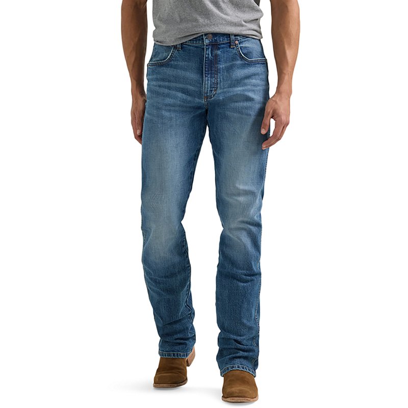 Men's Wrangler Retro® Slim Fit Bootcut Jean in Harris