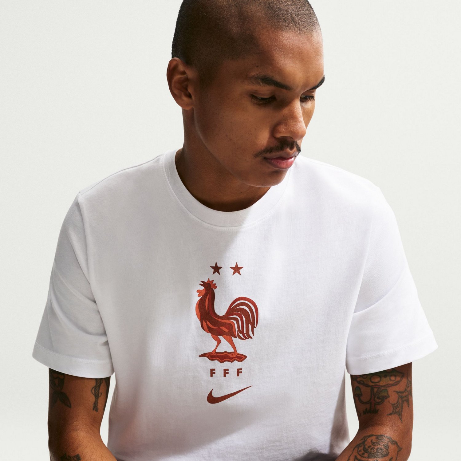 Nike Men's France World Cup 2026 Crest T-Shirt  - view number 5