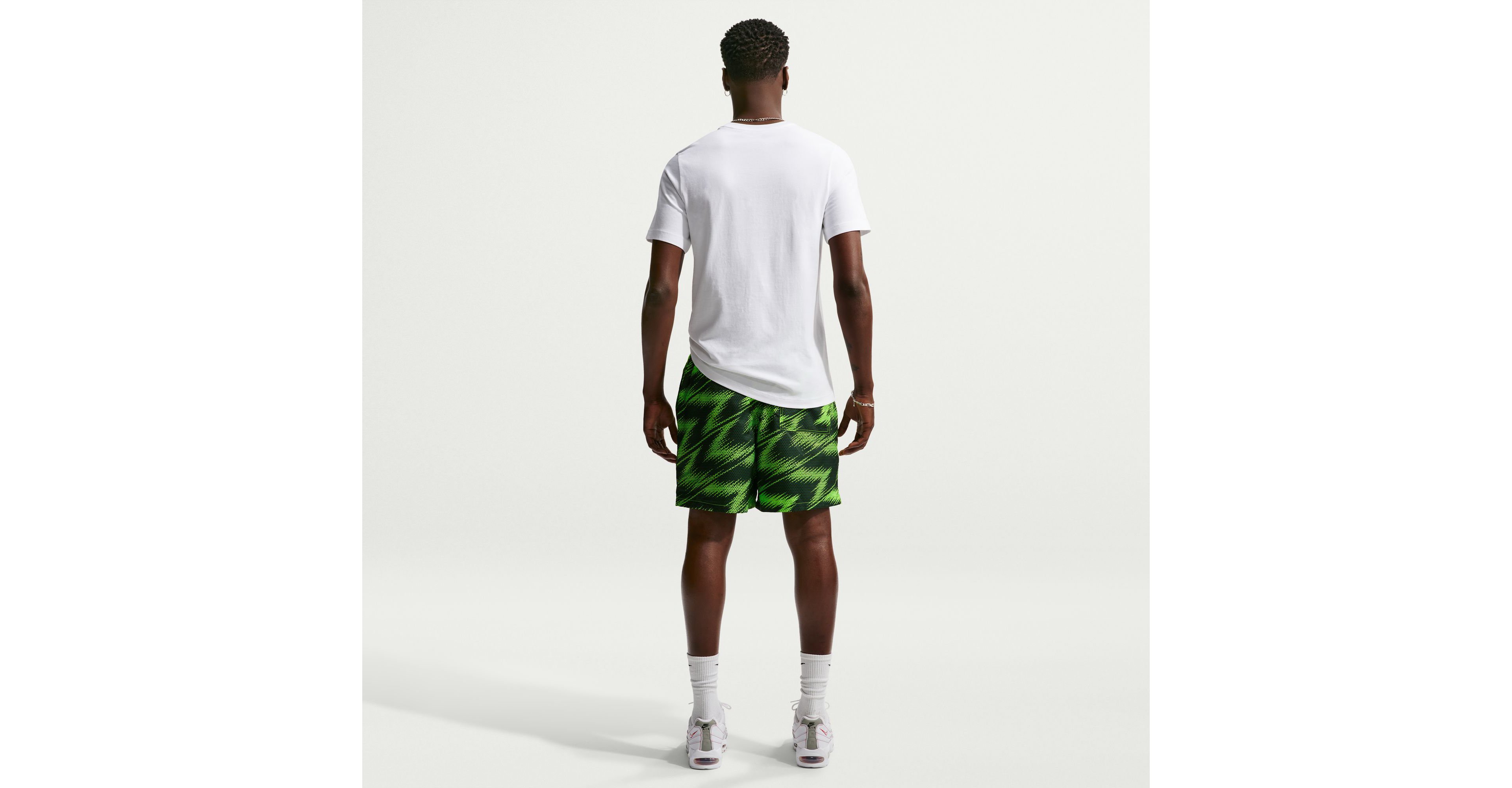 Nike Men's Nigeria World Cup 2026 Crest T-Shirt