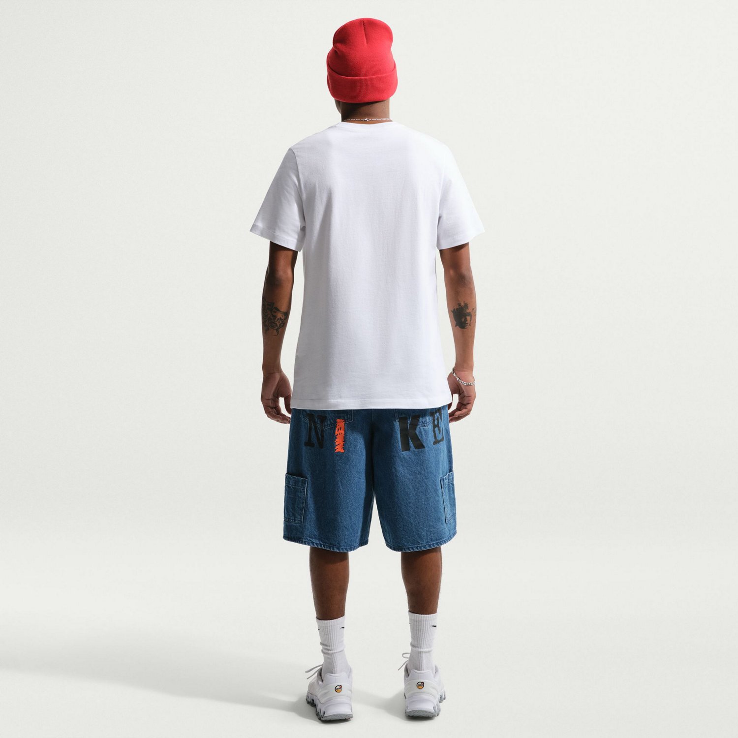 Nike Men's USA 2026 World Cup Crest T-Shirt - view number 2