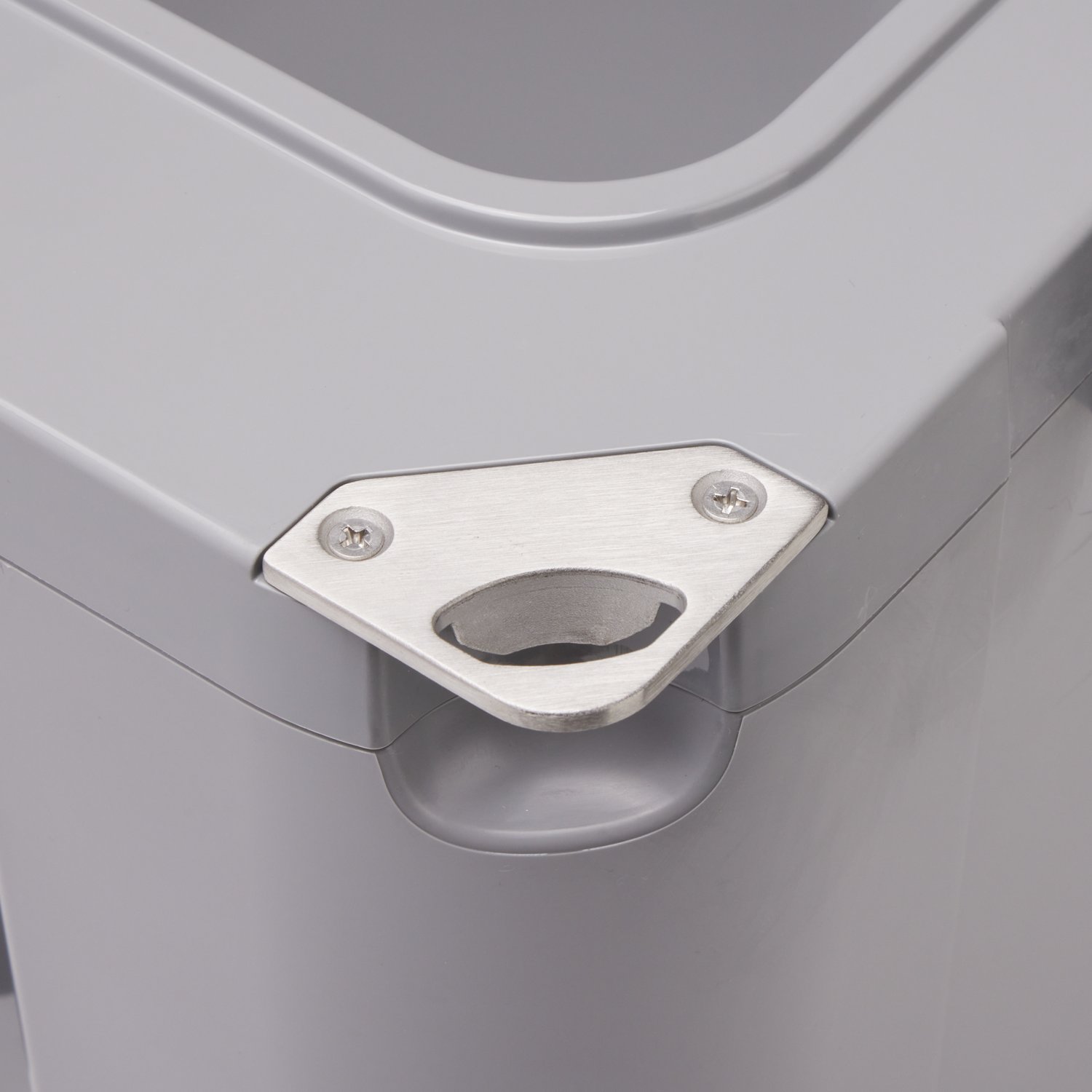 Magellan Outdoors 35 Quart Ice Box - view number 4