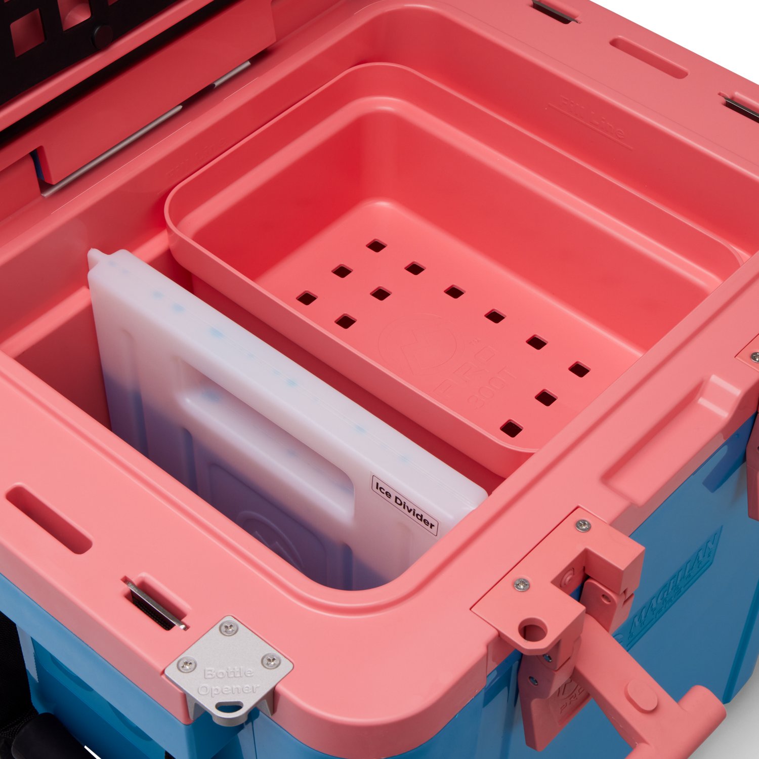 Magellan Outdoors Pro Explorer 30 Quart Ice Box Wheeled - view number 5