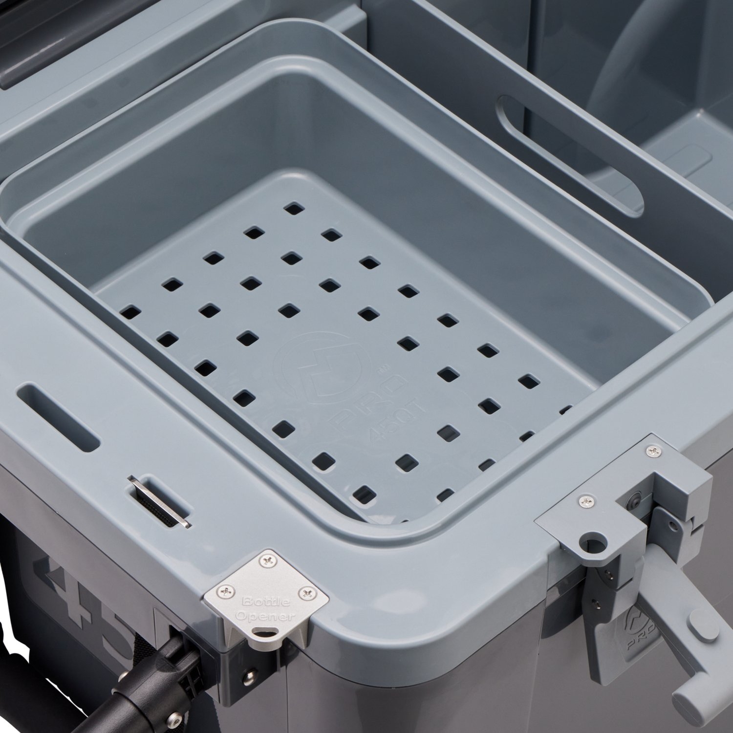 Magellan Outdoors Pro Explorer 100 Quart Ice Box Wheeled - view number 5