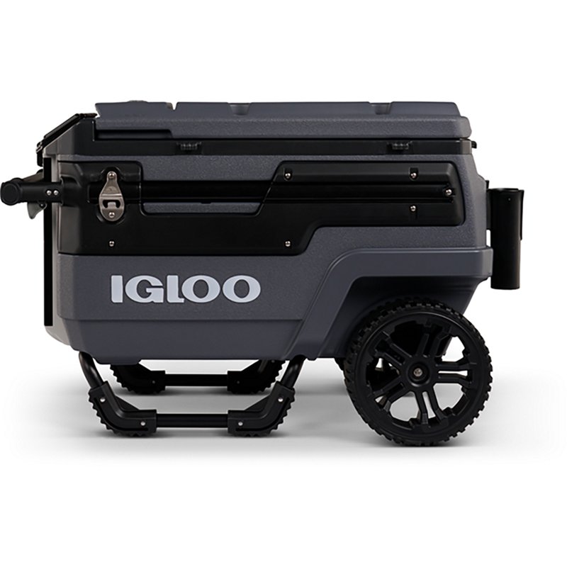Igloo 70 Qt. Trailmate Roller Cooler, Carbonite/Black