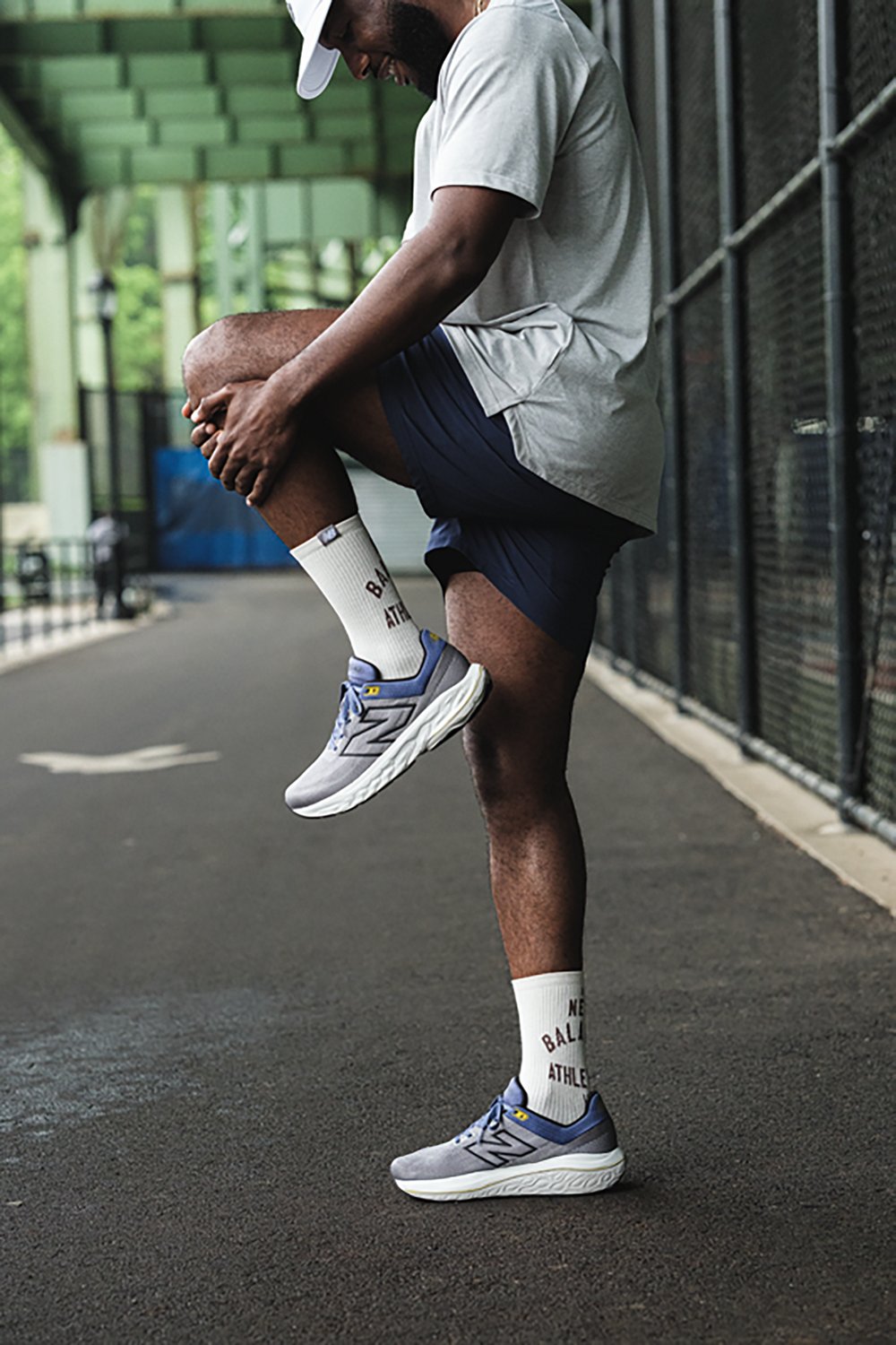 New Balance Men's 860 v14 Running Shoes - view number 8