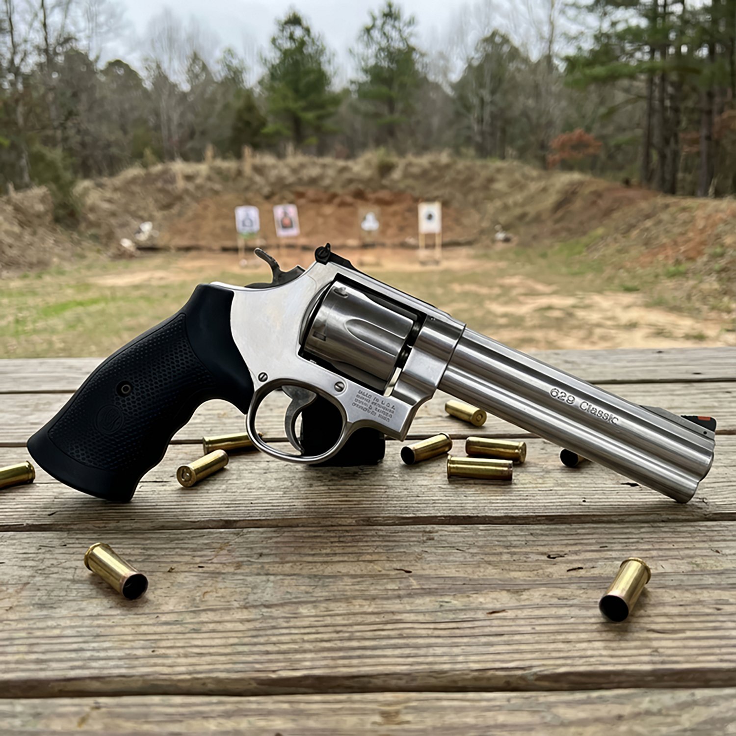 Smith & Wesson 629 Classic .44 Remington Magnum Revolver | Academy
