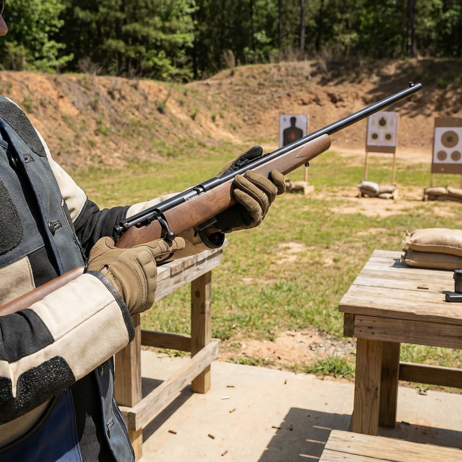 Savage Arms 93 G .22 WMR Bolt-Action Rifle - view number 2