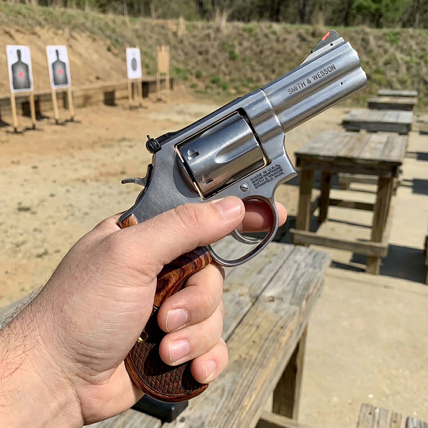 Smith & Wesson 686 Plus Deluxe .357 Magnum/.38 S&W Special +P Revolver                                                           - view number 6