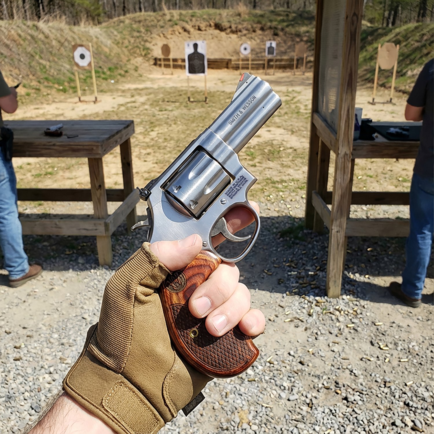 Smith & Wesson 686 Plus Deluxe .357 Magnum/.38 S&W Special +P Revolver                                                           - view number 7
