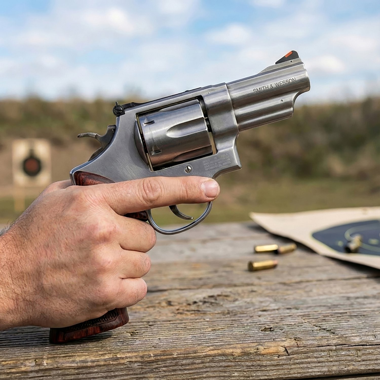 Smith & Wesson 629 Deluxe .44 Remington Magnum Revolver - view number 6