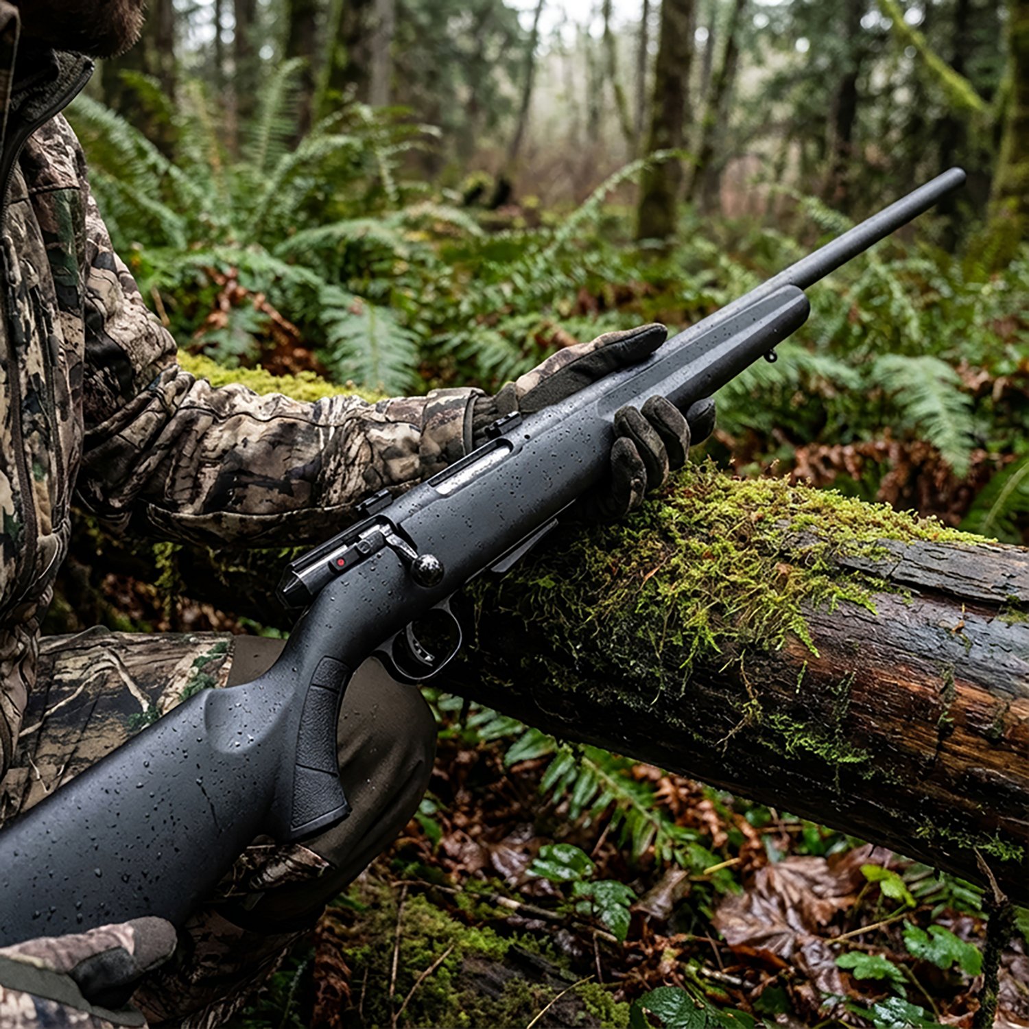 Savage Arms Lightweight Varminter Series 25 Walking Varminter .17 Hornet Bolt-Action Rifle - view number 3