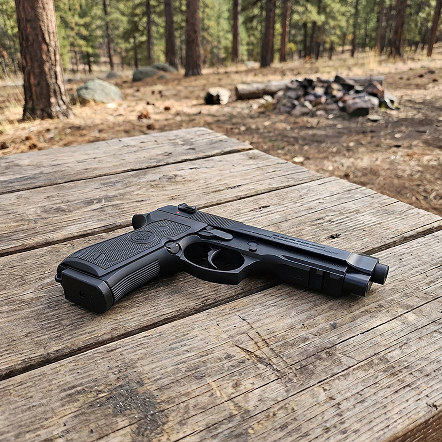 Beretta 96A1 Railed 40 S&W Full-Size 10-Round Pistol - view number 3