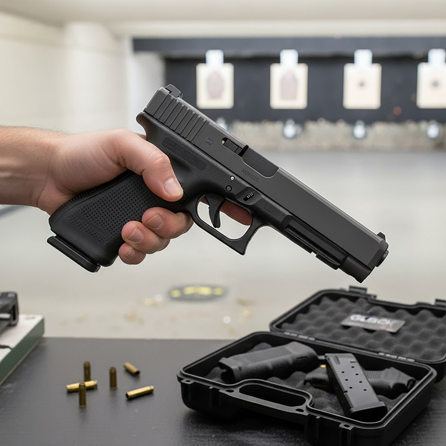 Glock G35 Gen4 40 S&W Full-Sized 15-Round Pistol - view number 2