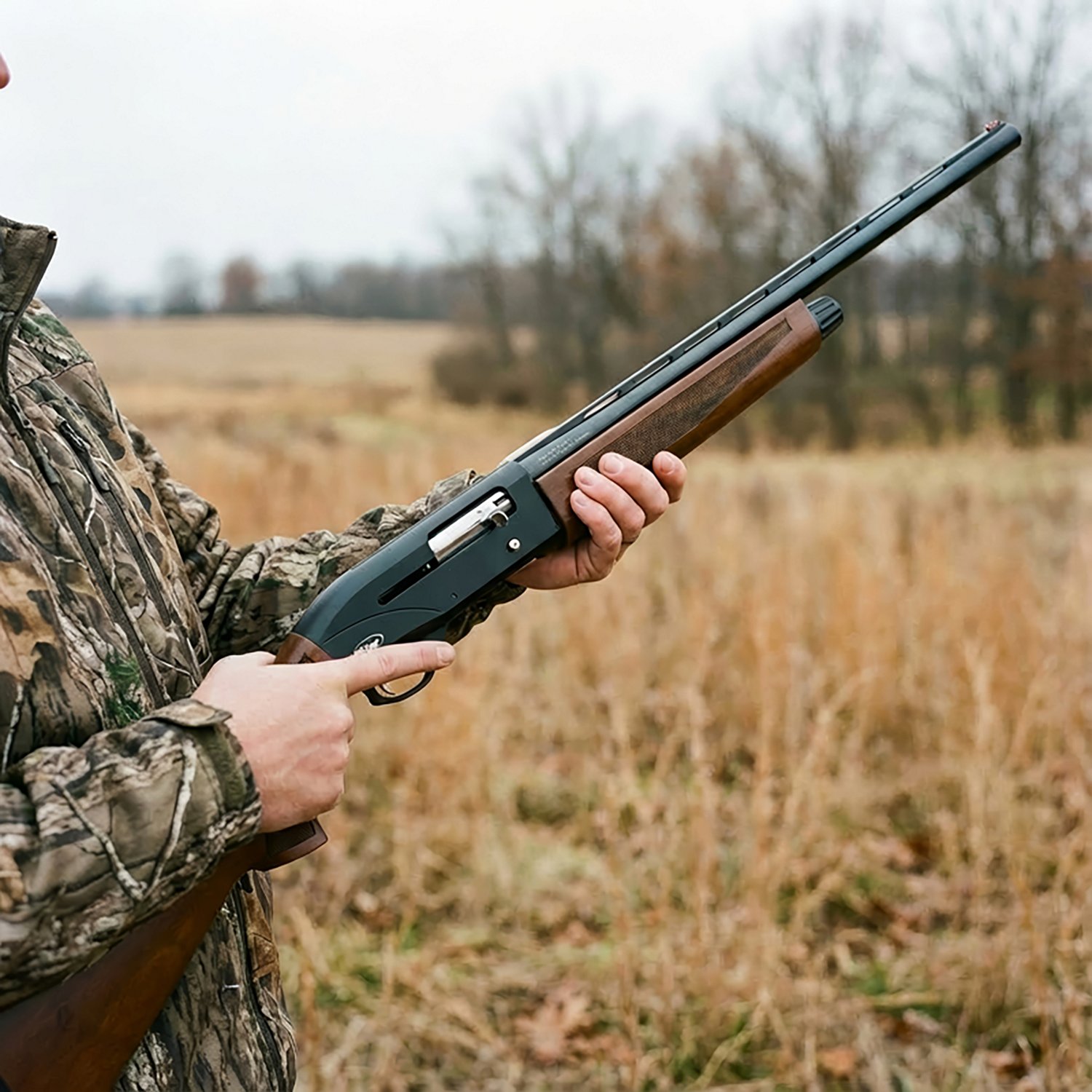 Tristar Products Viper G2 Wood 20 Gauge Hunting Semiautomatic Shotgun" - view number 3