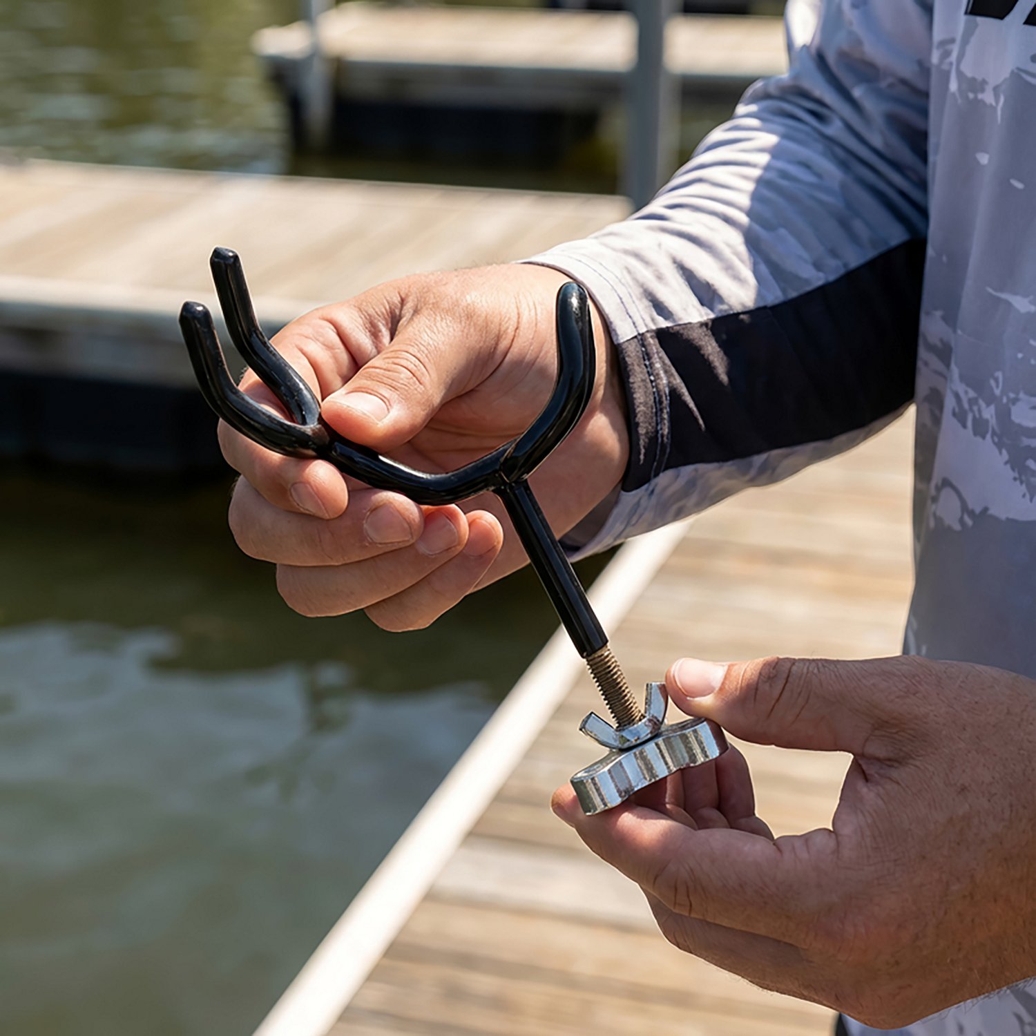 Marine Raider Wire Fishing Rod Holder - view number 3