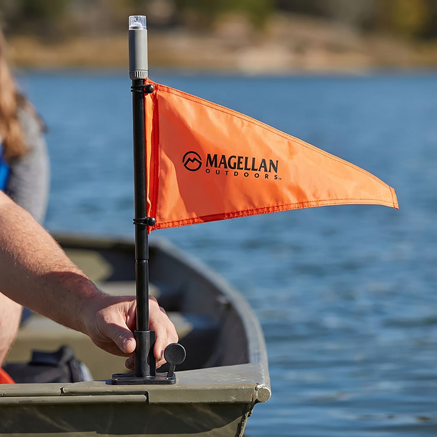 Magellan Outdoors Kayak Safety Light - view number 2