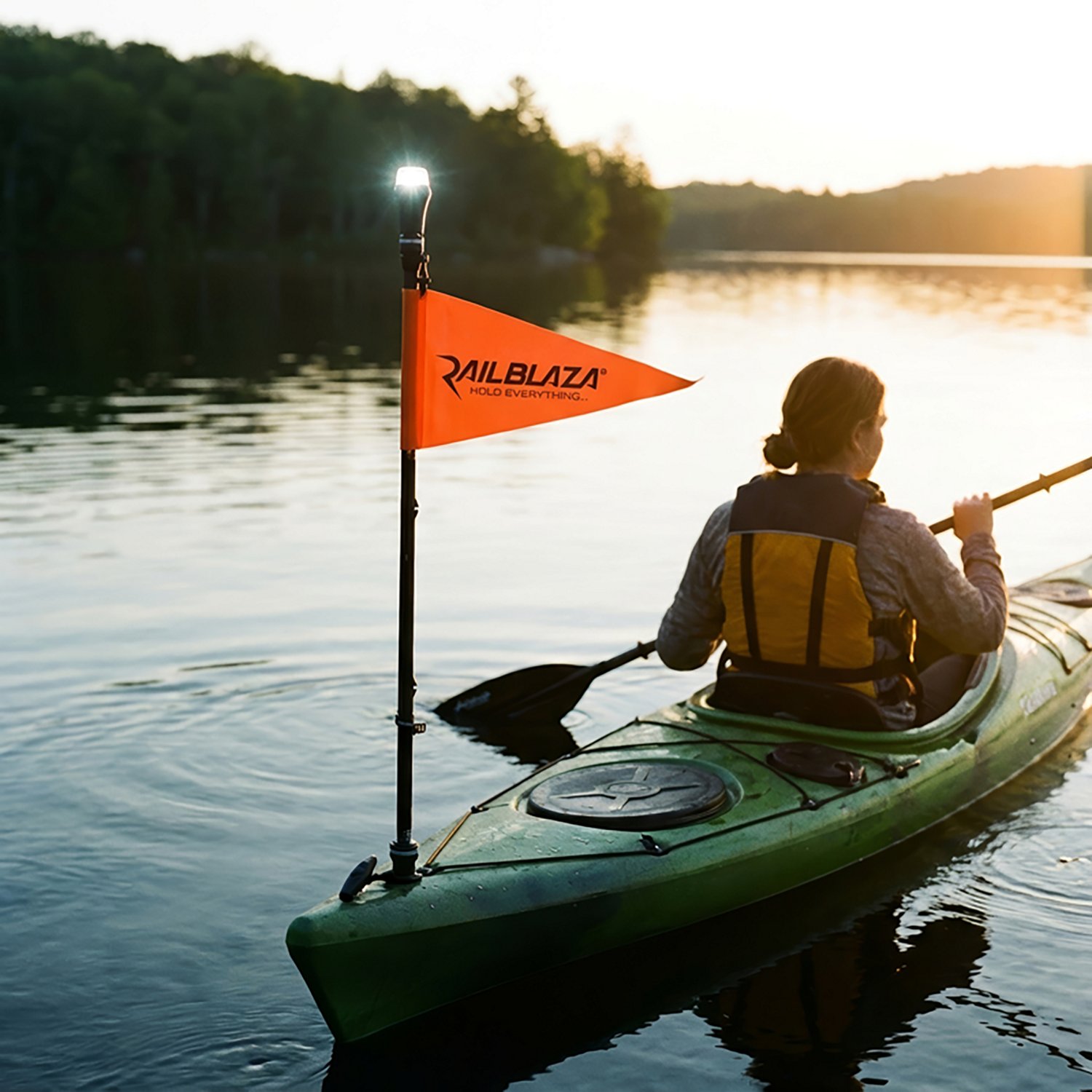 RAILBLAZA Visibility Miniport TracMount Kayak and Boat Light Kit - view number 2