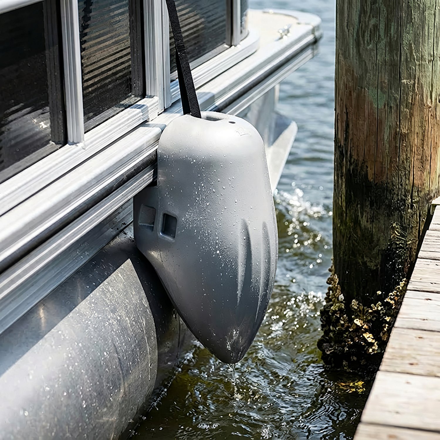 TaylorMade 31035 Pontoon Fender - view number 2