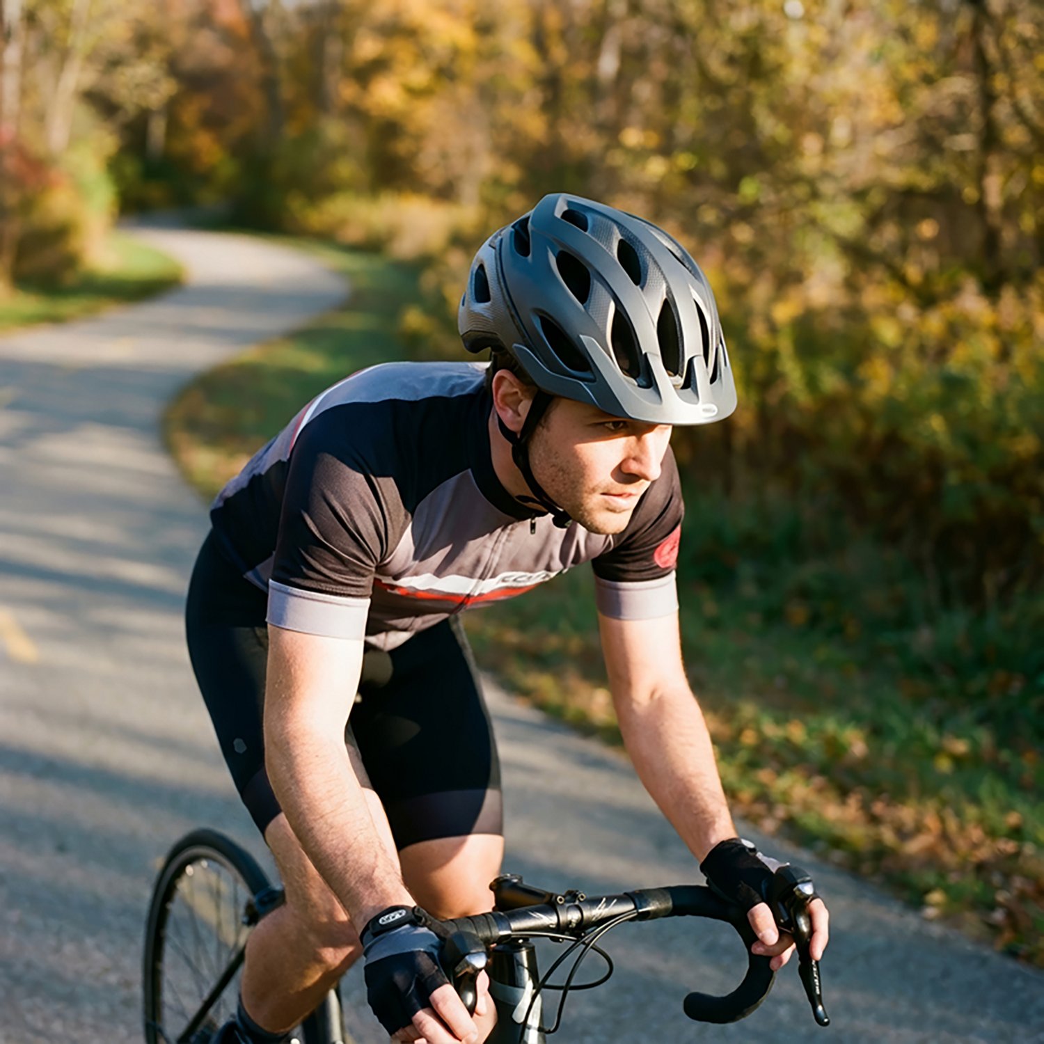 Bell Men's Passage Bike Helmet with Integrated Lights - view number 8