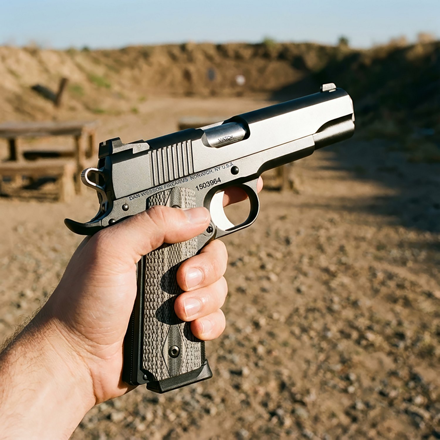 Dan Wesson 1823 Valor .45 ACP Pistol - view number 3