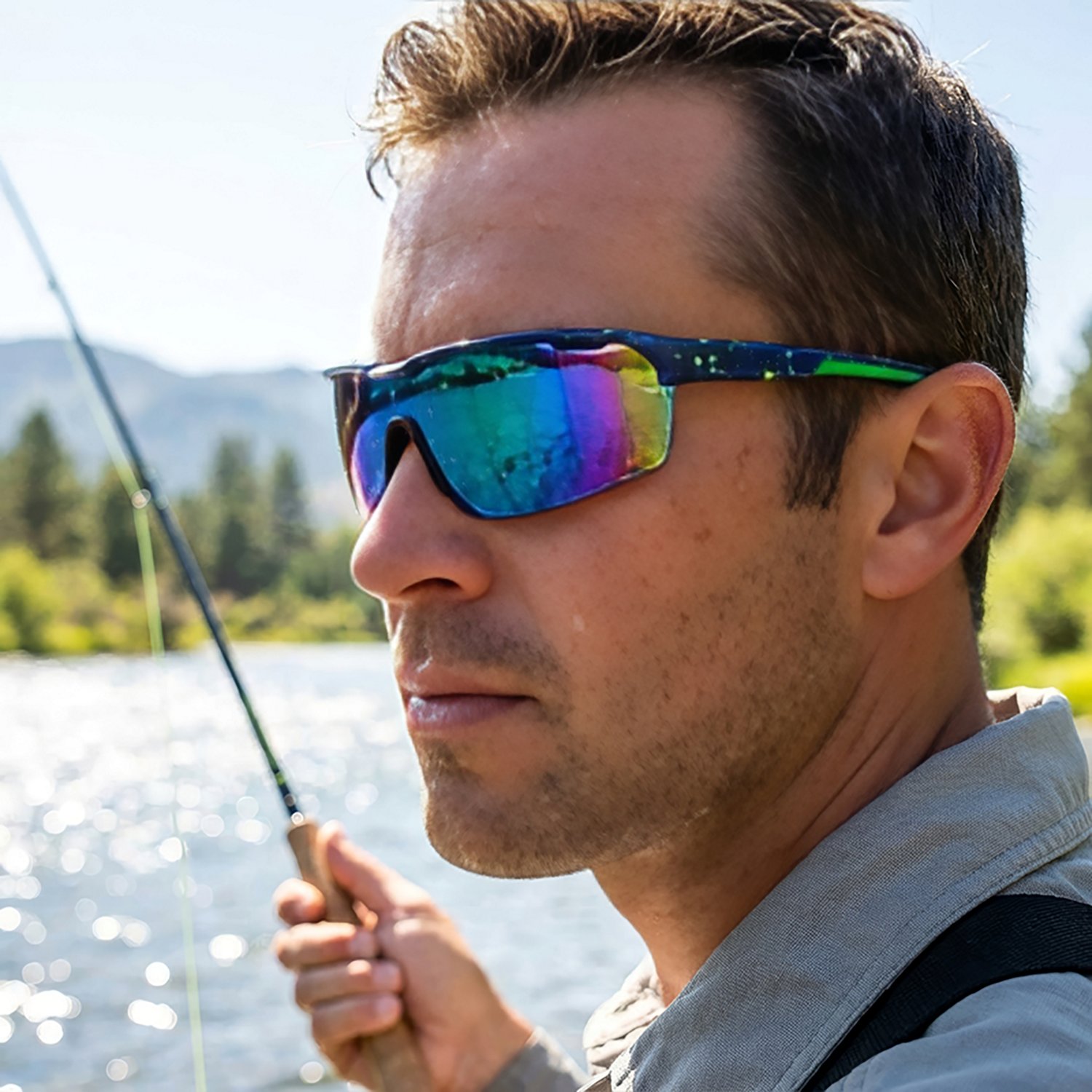 PUGS Adults' Lifestyle Rimless Blade Polarized Wrap-Around Sunglasses - view number 2