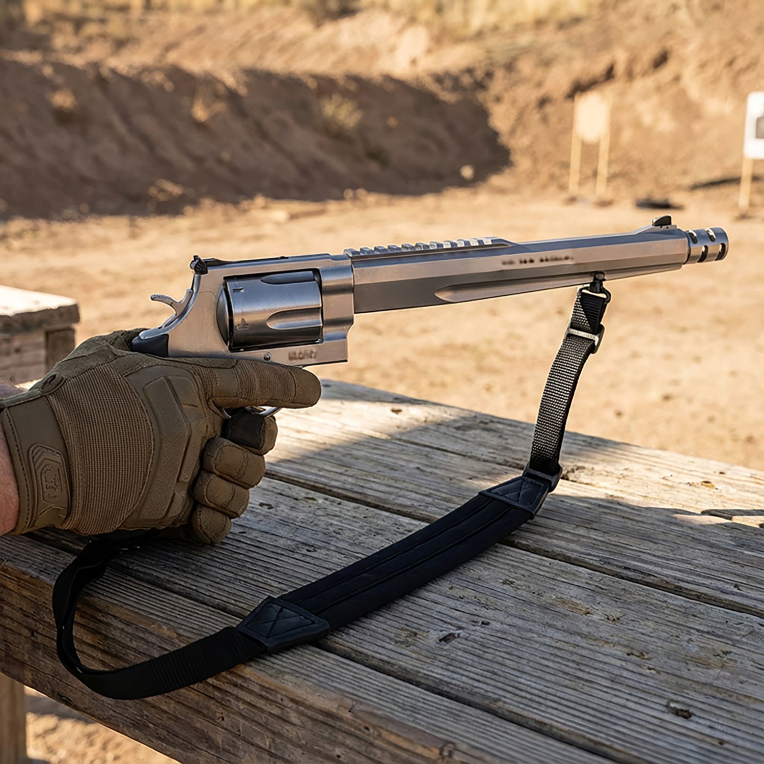 Smith & Wesson Performance Center XVR 500 S&W Mag 10.50 in Revolver - view number 2