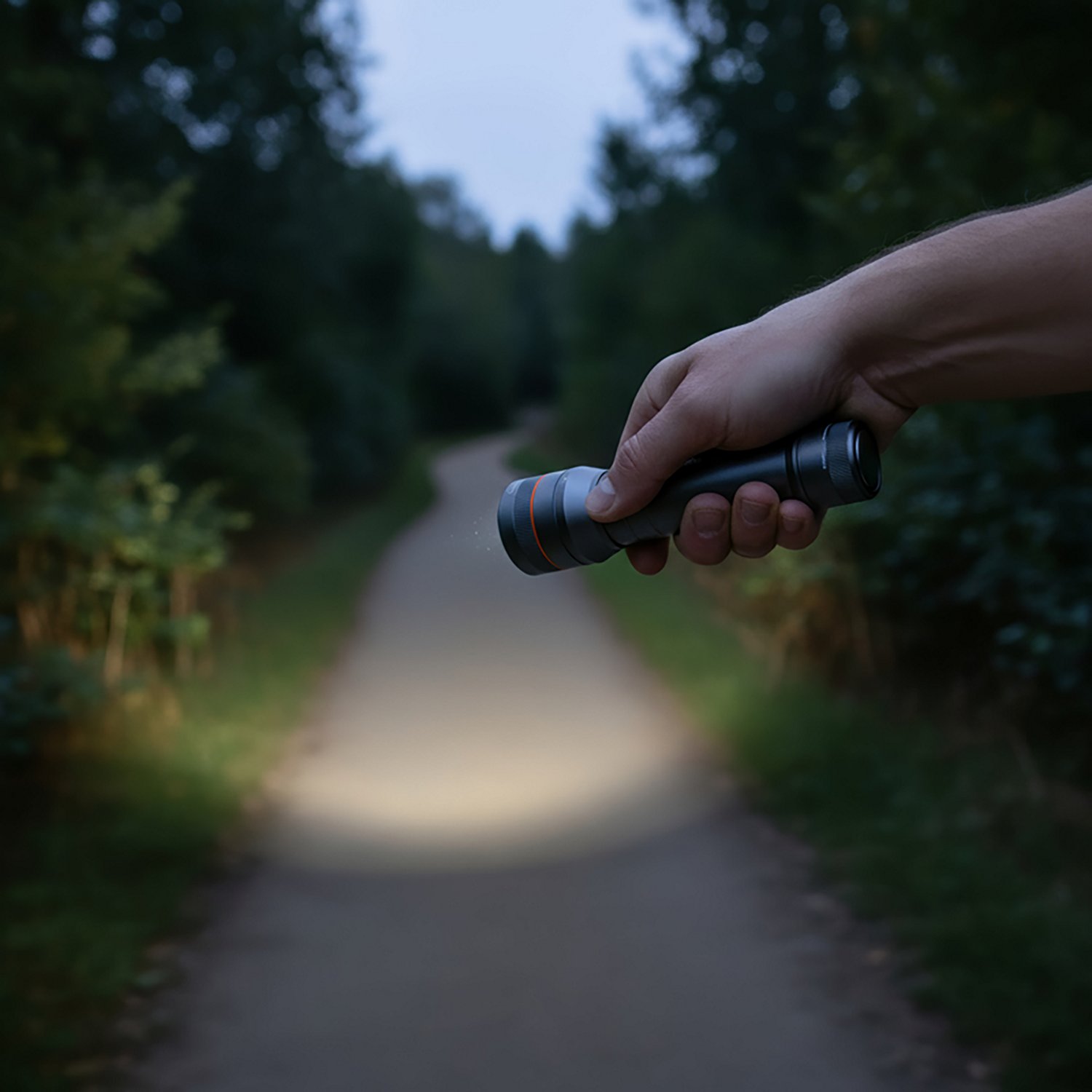 NEBO Newton 1,000 Lumen Alkaline Handheld Flashlight - view number 3