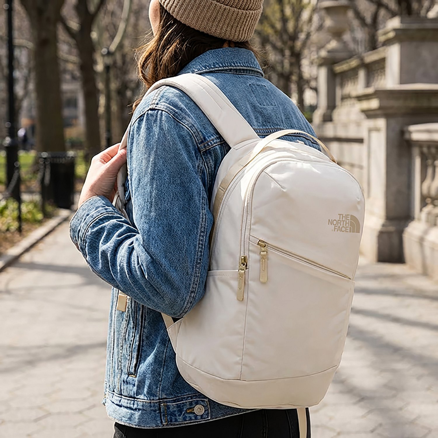 The North Face Women's Isabella Sling Bag - view number 2